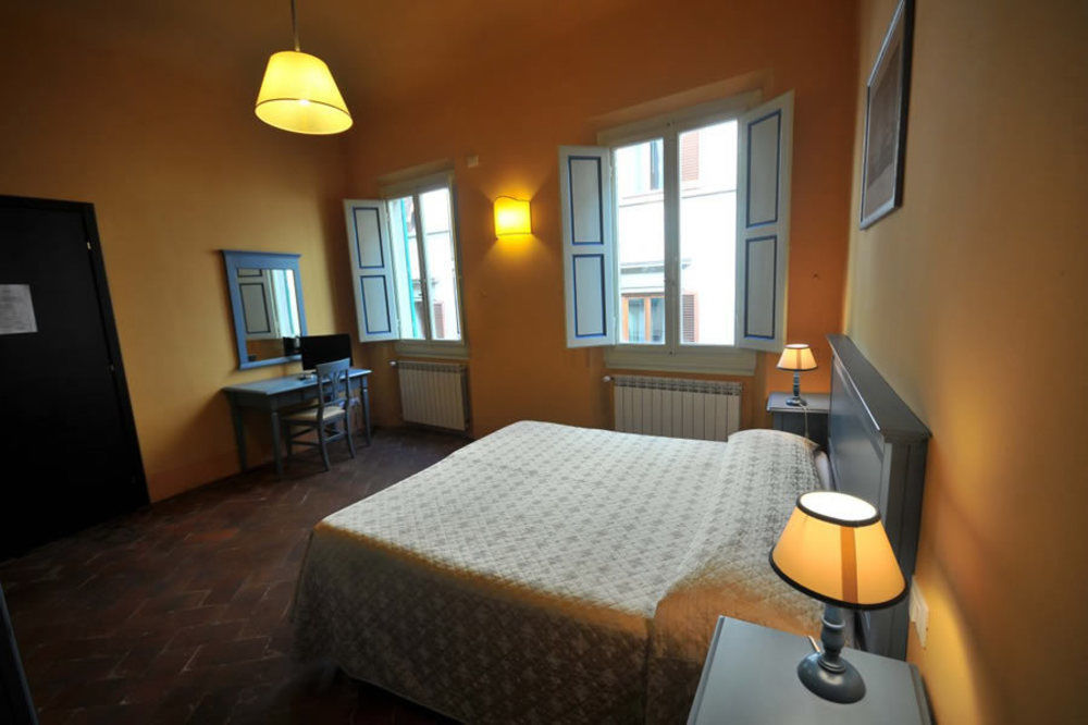 フィレンツェ ロカンダ デッラ ムジカ Bed & Breakfast エクステリア 写真